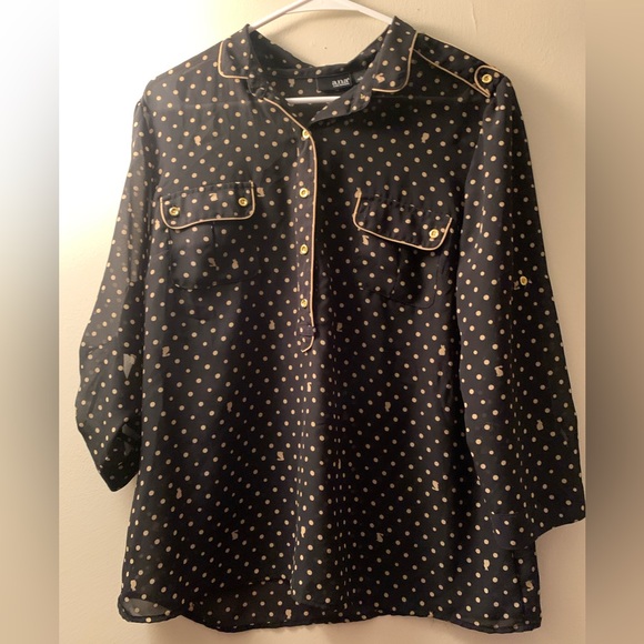 Button up blouse - Picture 2 of 3